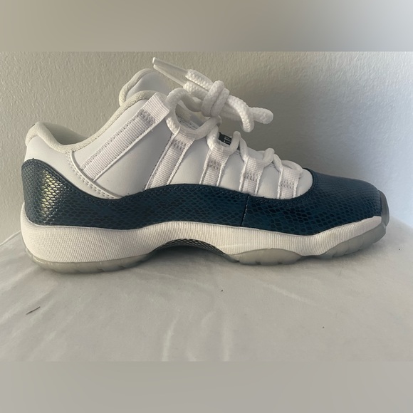 Jordan 11 retro - Picture 4 of 8